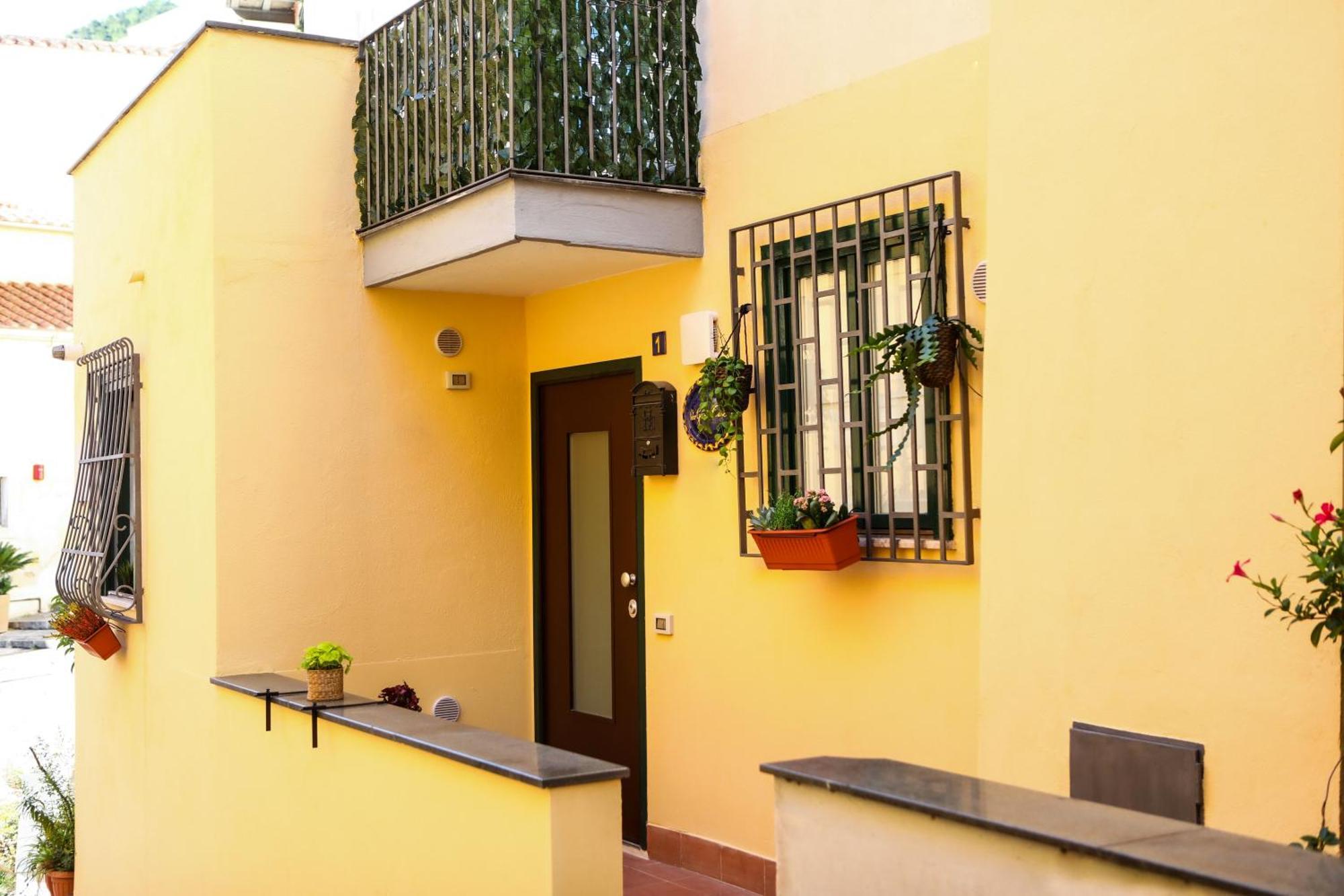 Smart House Ingresso Indipendente- Amalfi Coast Apartamento Salerno Exterior foto